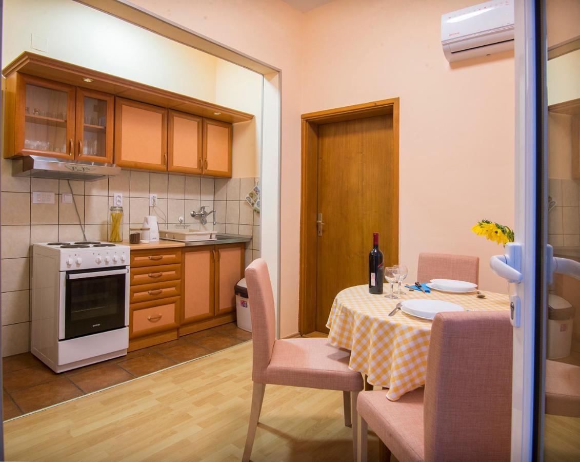 Appartement Sasa House à Belgrade Extérieur photo